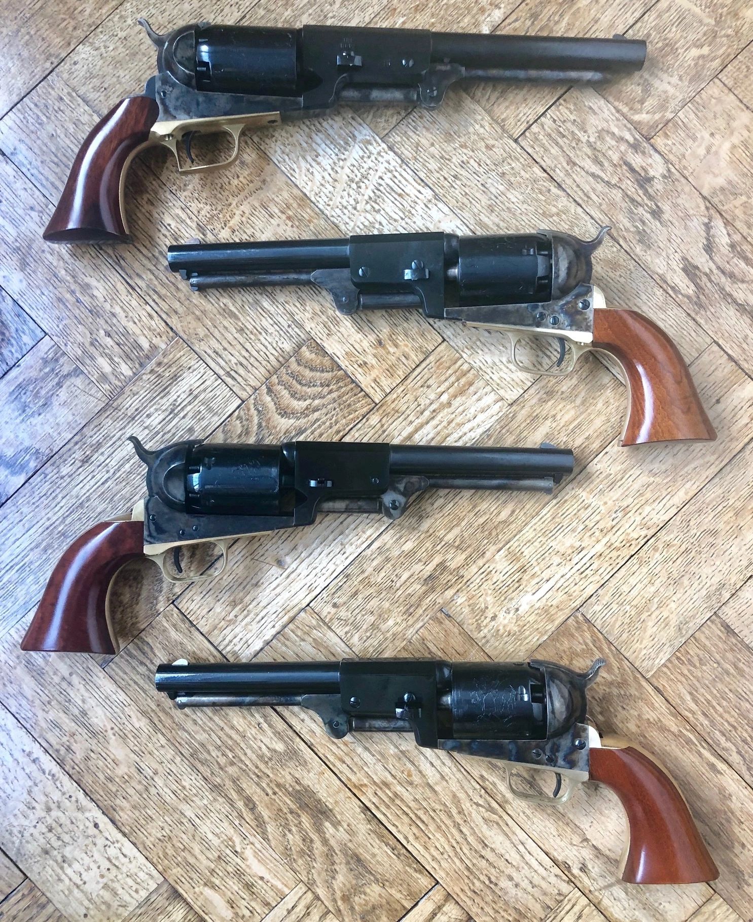 UBERTI BLACK POWDER REVOLVER - COLT 1848 2nd Model DRAGOON .44 - Collect Only Face to Face with valid UK authority to acquire. - Image 3